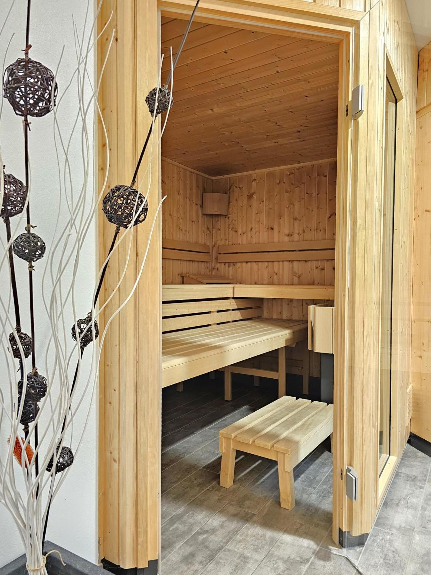 Hotel Cafe Fuggerhof Oberstdorf Exterior foto