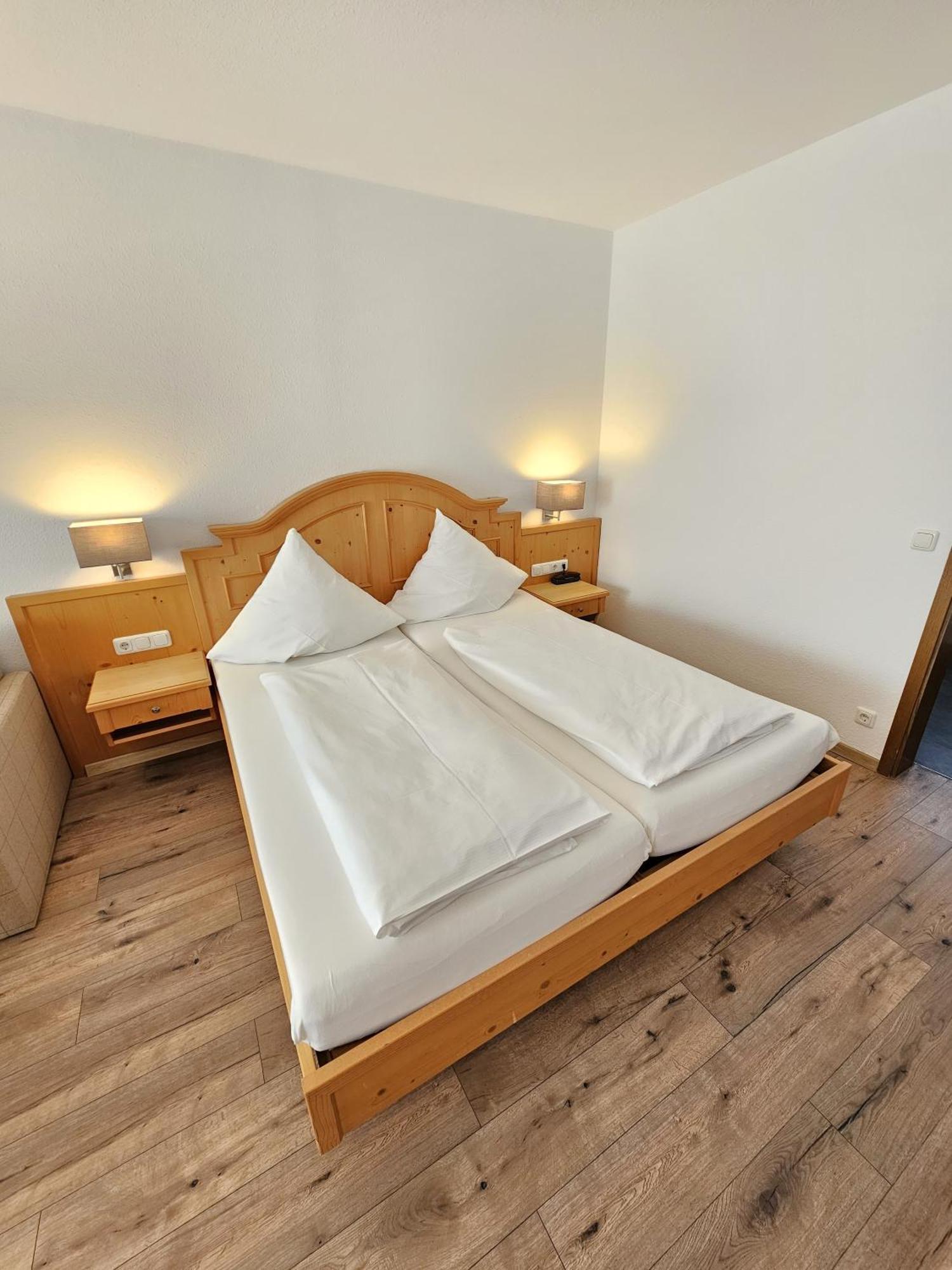 Hotel Cafe Fuggerhof Oberstdorf Exterior foto